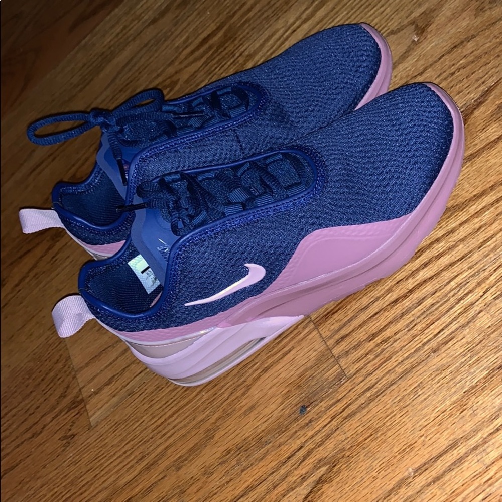 Blue / purple Nike’s size 6.5